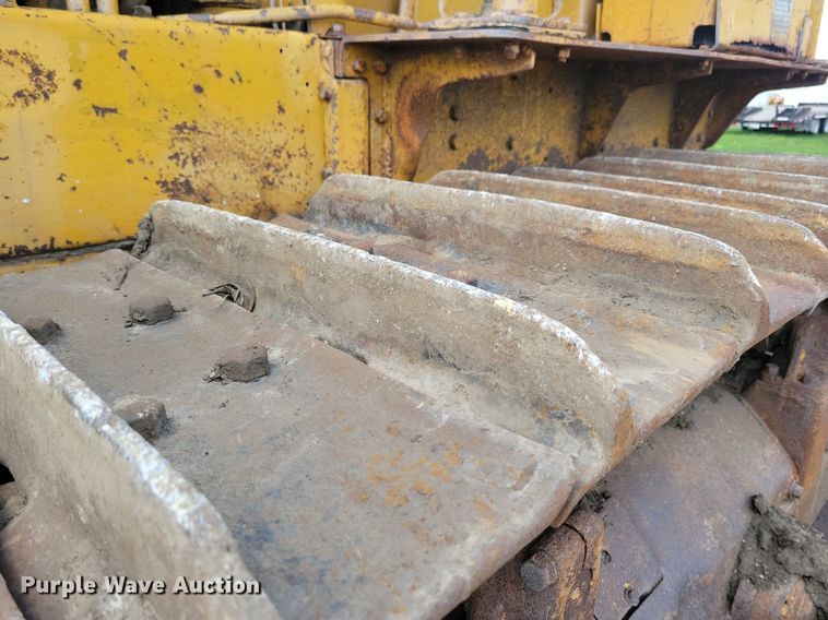 image for item LD9006 Caterpillar  D6 dozer