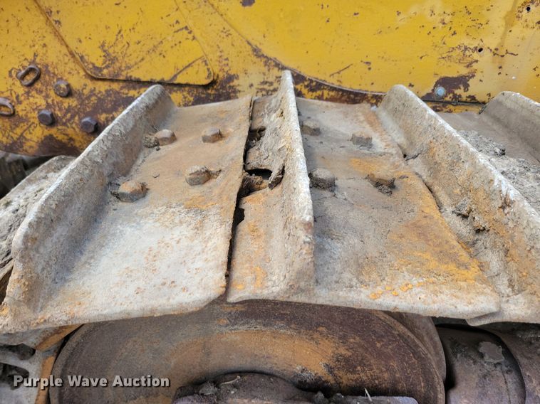 image for item LD9006 Caterpillar  D6 dozer