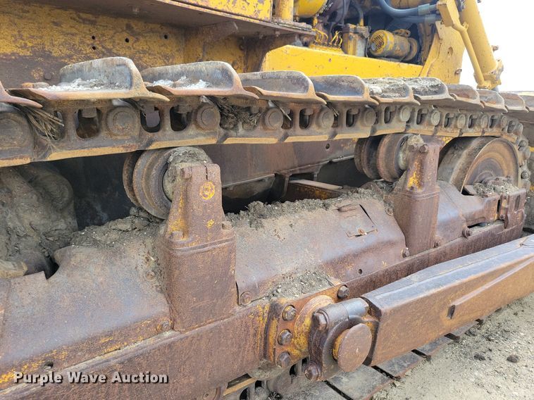 image for item LD9006 Caterpillar  D6 dozer