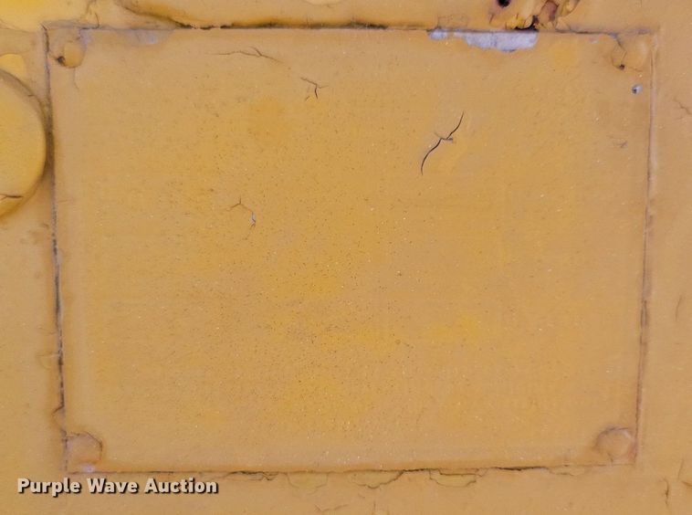 image for item LD9006 Caterpillar  D6 dozer