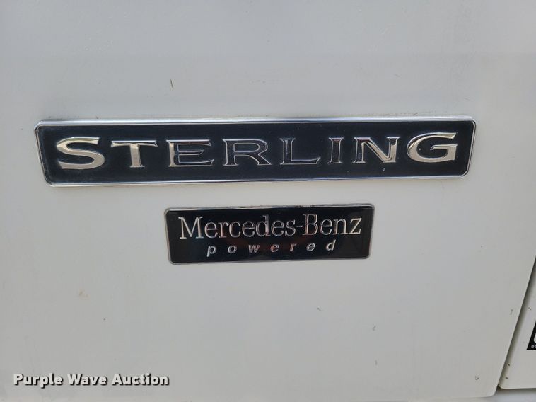 image for item LD9007 2009 Sterling A9500 semi truck