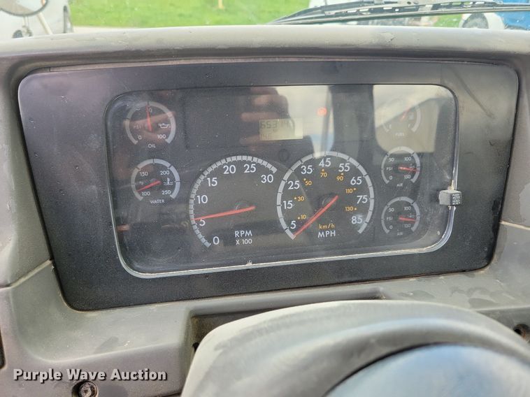 image for item LD9007 2009 Sterling A9500 semi truck