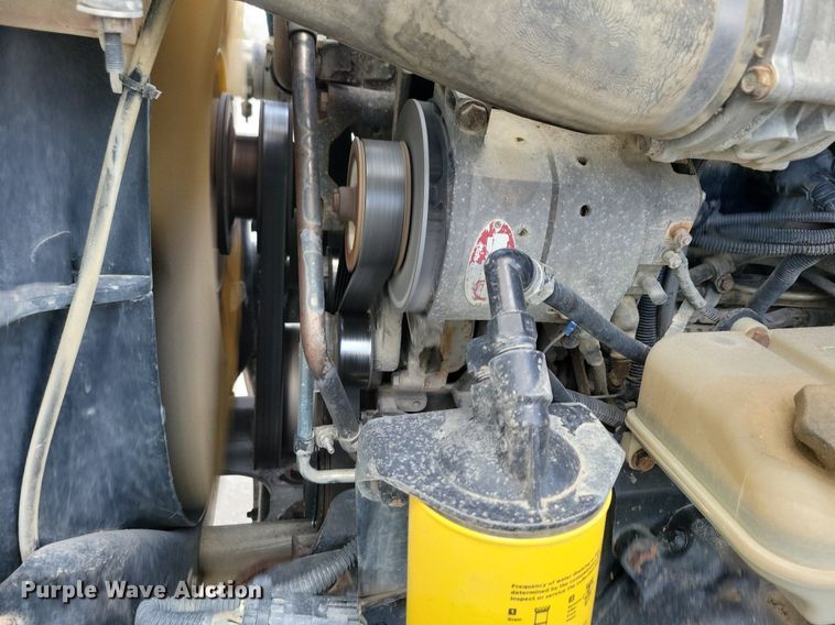 image for item LD9007 2009 Sterling A9500 semi truck