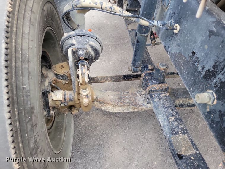 image for item LD9007 2009 Sterling A9500 semi truck