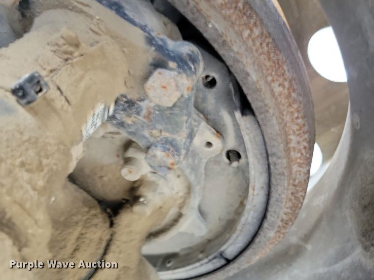 image for item LD9007 2009 Sterling A9500 semi truck