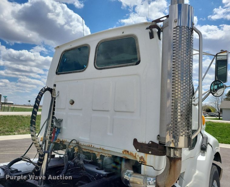 image for item LD9008 2006 Sterling LT9500 semi truck