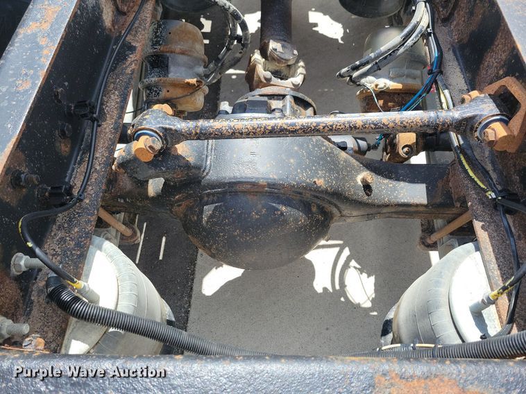 image for item LD9008 2006 Sterling LT9500 semi truck