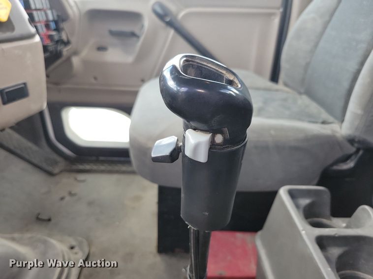 image for item LD9008 2006 Sterling LT9500 semi truck