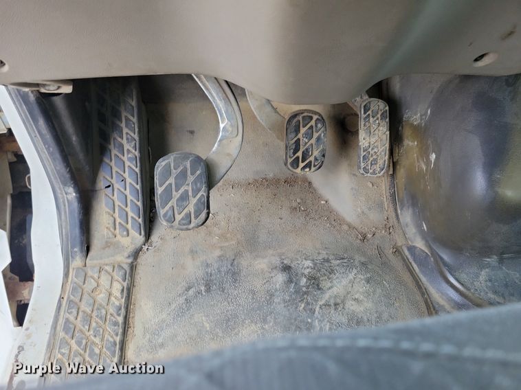 image for item LD9008 2006 Sterling LT9500 semi truck