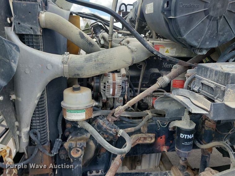 image for item LD9008 2006 Sterling LT9500 semi truck