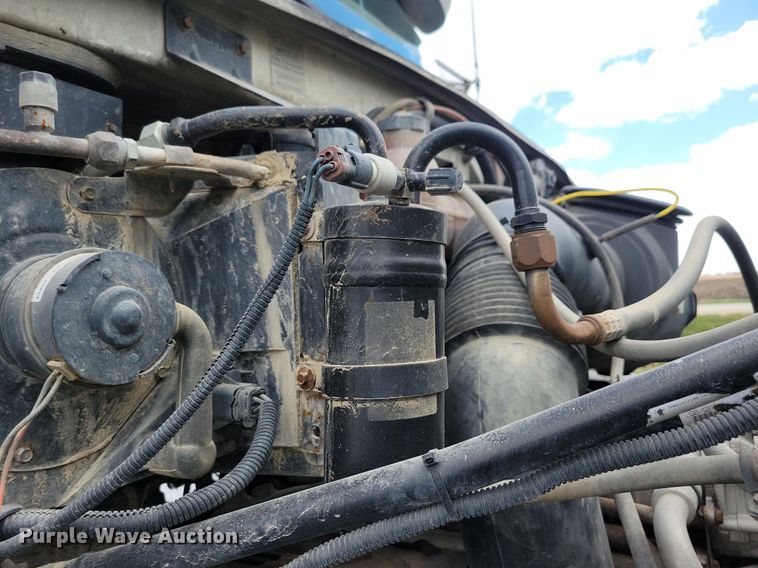 image for item LD9008 2006 Sterling LT9500 semi truck