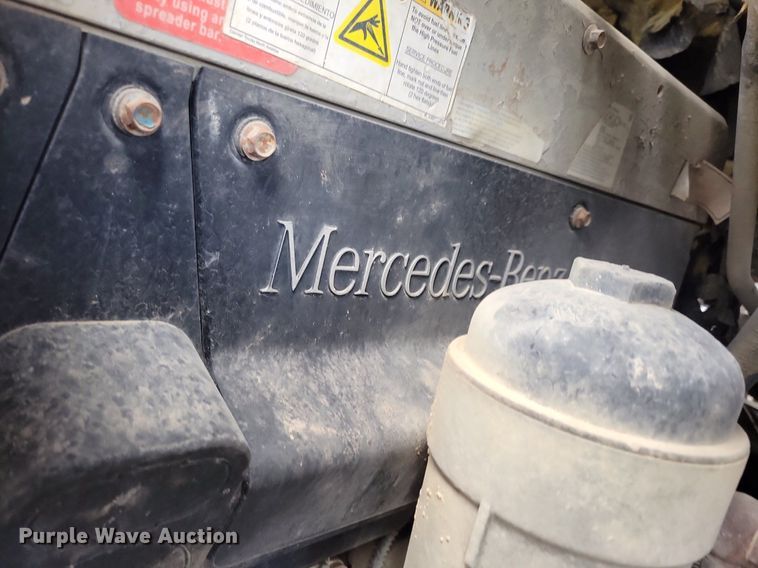 image for item LD9008 2006 Sterling LT9500 semi truck