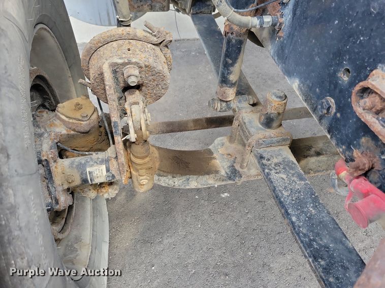 image for item LD9008 2006 Sterling LT9500 semi truck