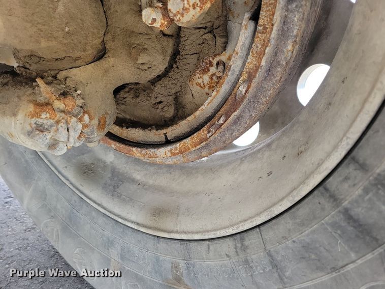 image for item LD9008 2006 Sterling LT9500 semi truck