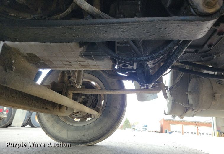 image for item LD9008 2006 Sterling LT9500 semi truck