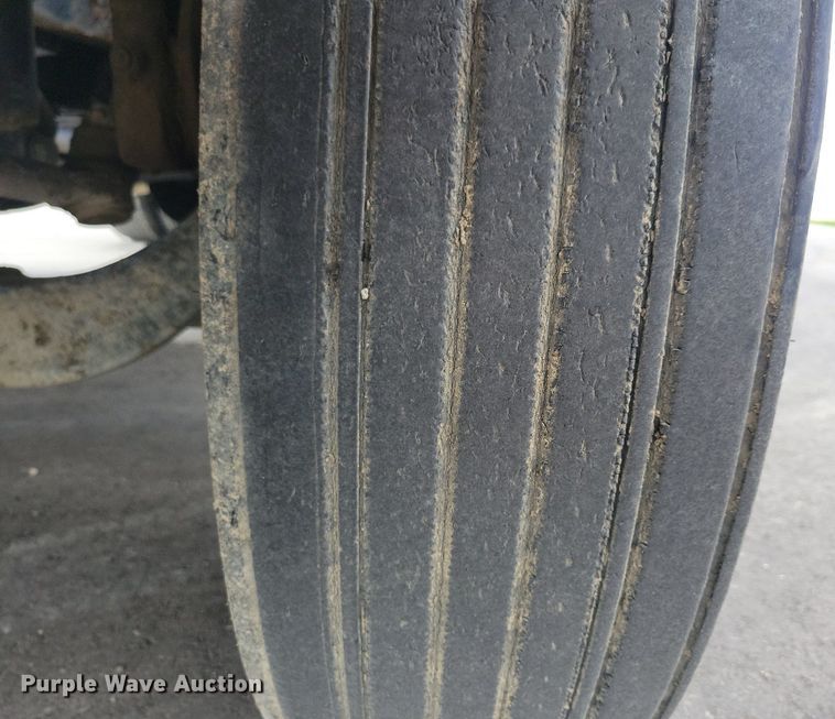 image for item LD9008 2006 Sterling LT9500 semi truck