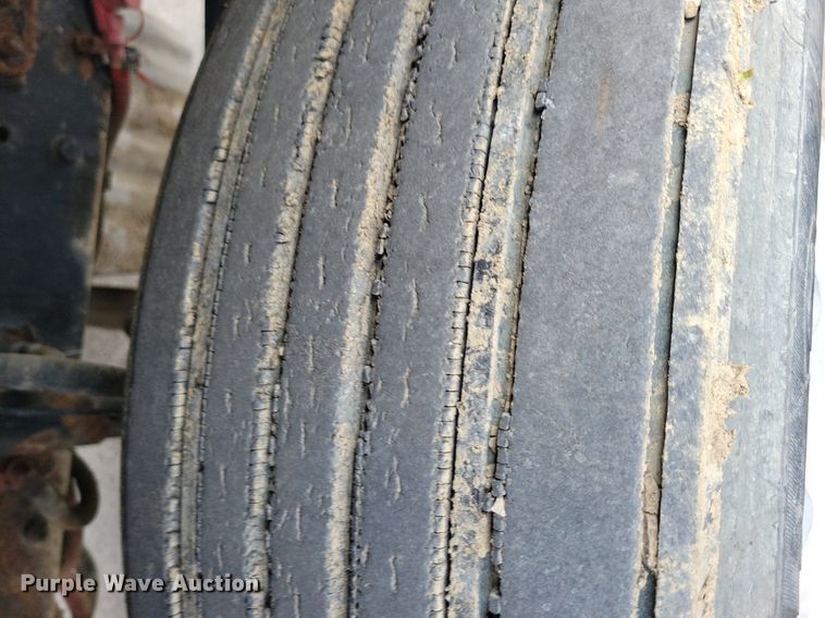 image for item LD9008 2006 Sterling LT9500 semi truck