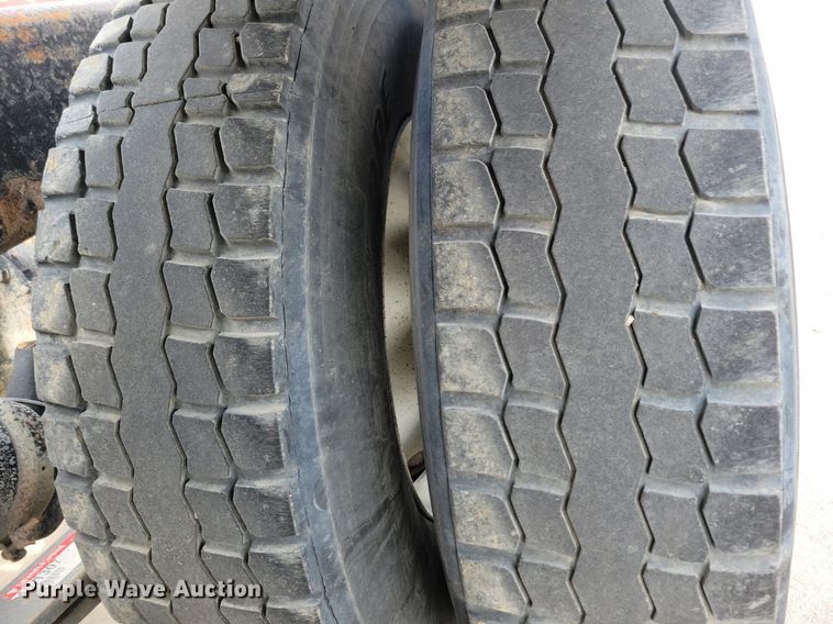 image for item LD9008 2006 Sterling LT9500 semi truck