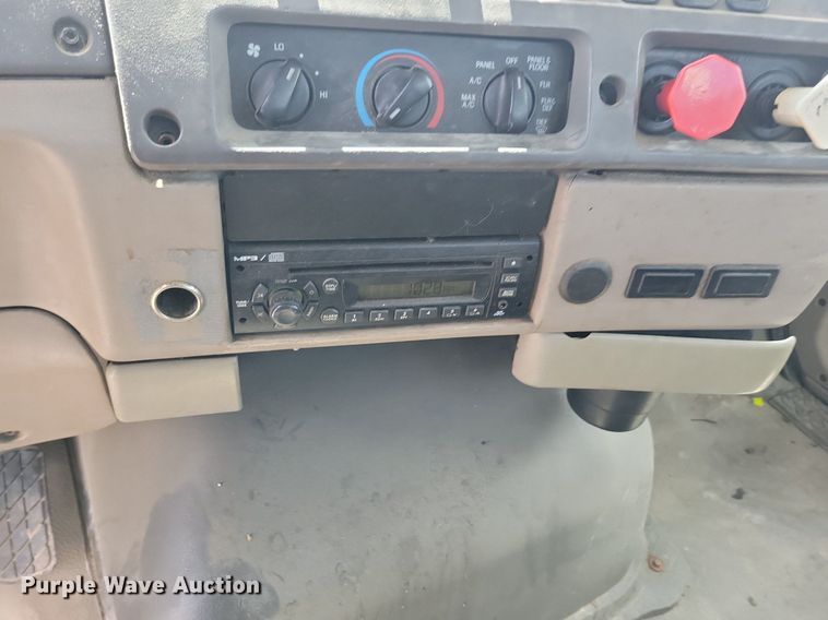 image for item LD9009 2009 Sterling A9500 semi truck