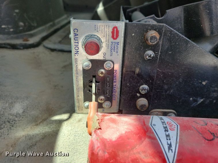 image for item LD9009 2009 Sterling A9500 semi truck