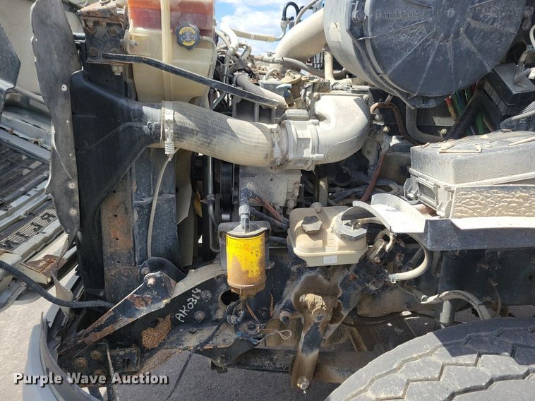 image for item LD9009 2009 Sterling A9500 semi truck