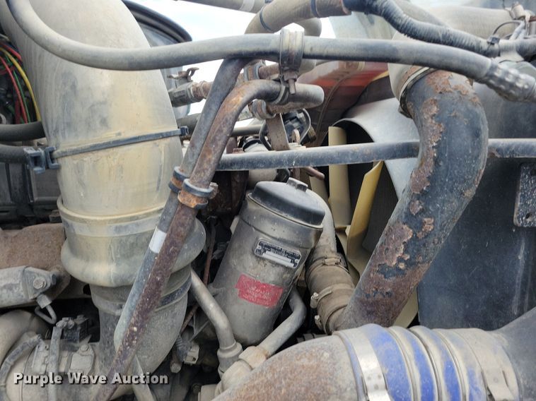 image for item LD9009 2009 Sterling A9500 semi truck