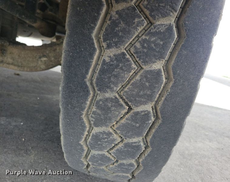 image for item LD9009 2009 Sterling A9500 semi truck