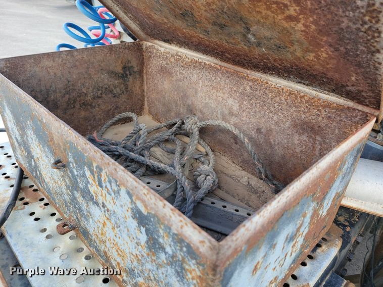 image for item LD9010 1989 Ford Aeromax L9000 semi truck