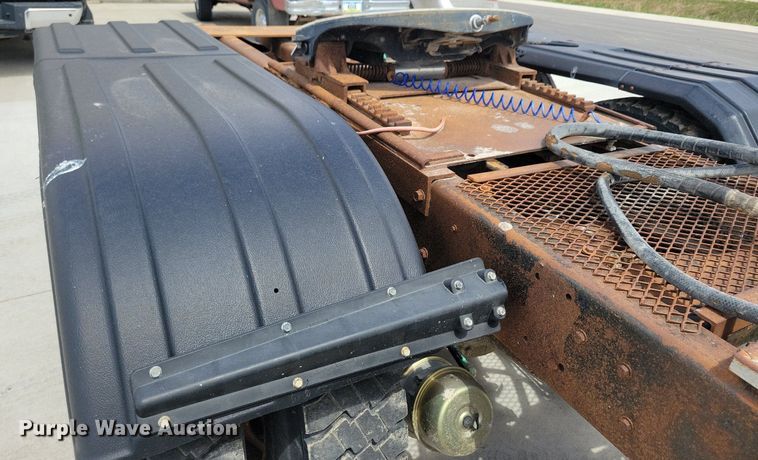 image for item LD9010 1989 Ford Aeromax L9000 semi truck