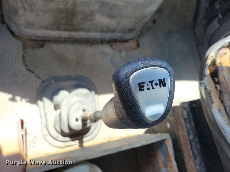 image for item LD9010 1989 Ford Aeromax L9000 semi truck