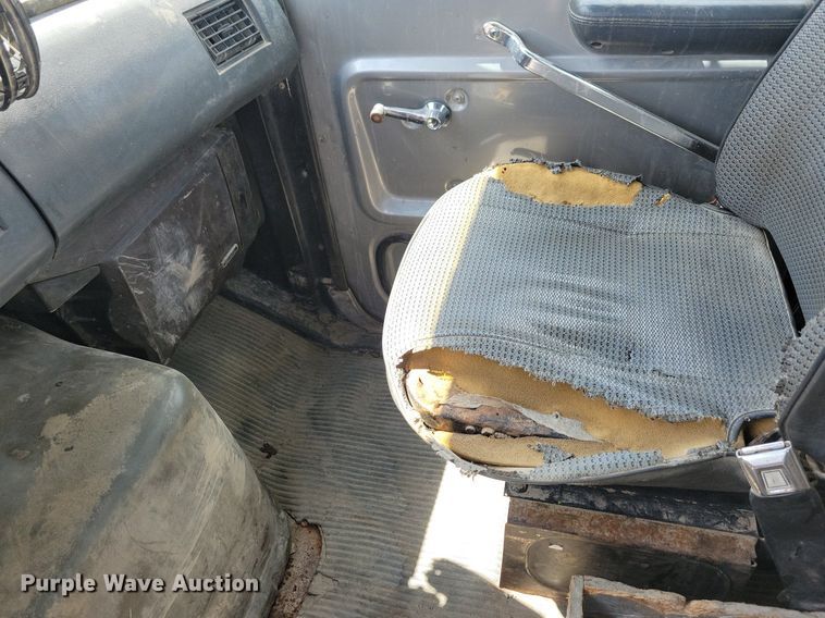 image for item LD9010 1989 Ford Aeromax L9000 semi truck