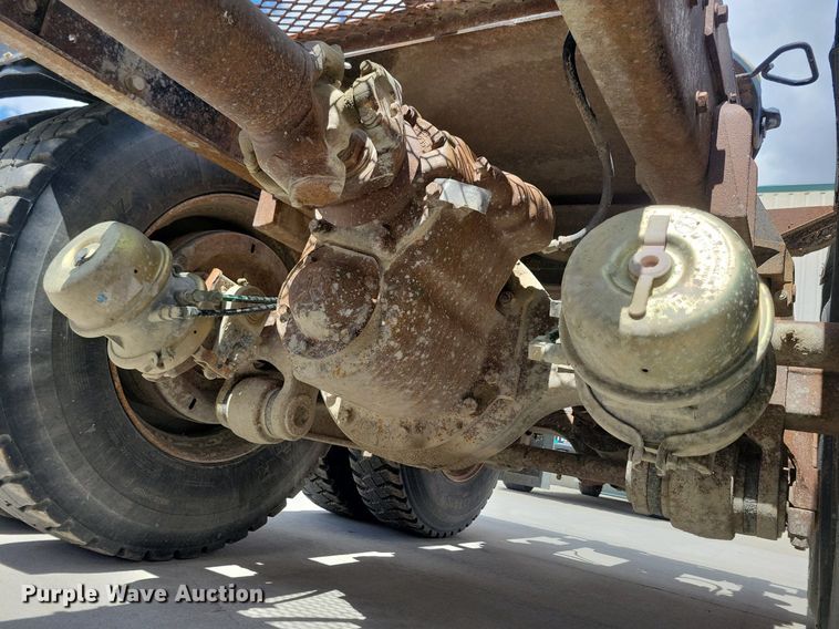 image for item LD9010 1989 Ford Aeromax L9000 semi truck