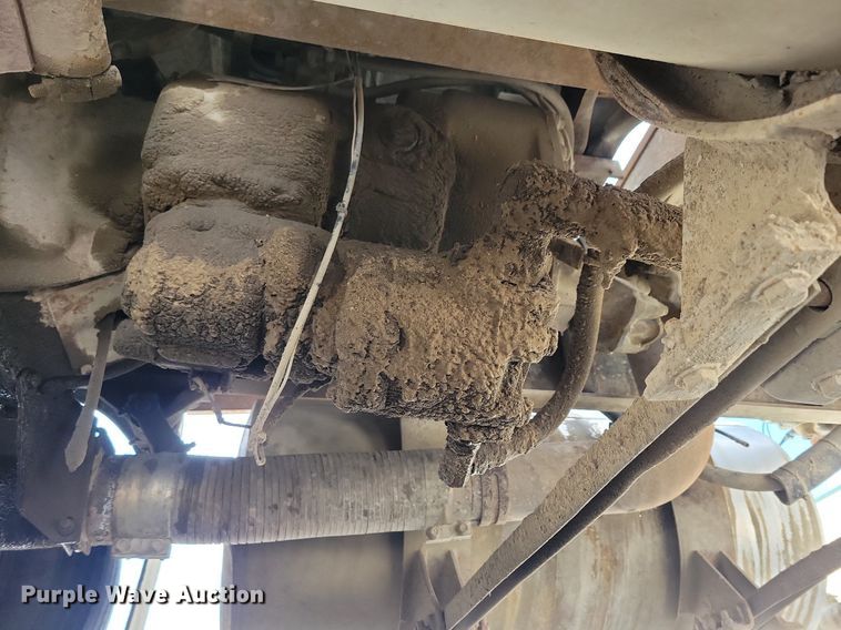 image for item LD9010 1989 Ford Aeromax L9000 semi truck