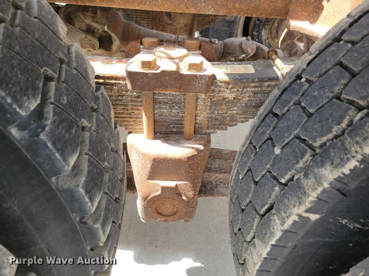 image for item LD9010 1989 Ford Aeromax L9000 semi truck