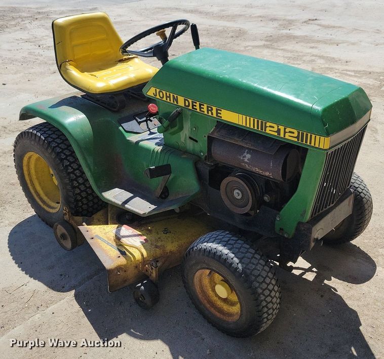 image for item LD9011 John Deere 212 lawn mower