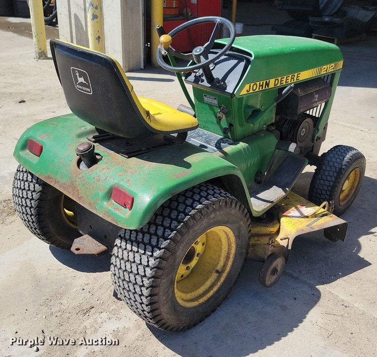 image for item LD9011 John Deere 212 lawn mower