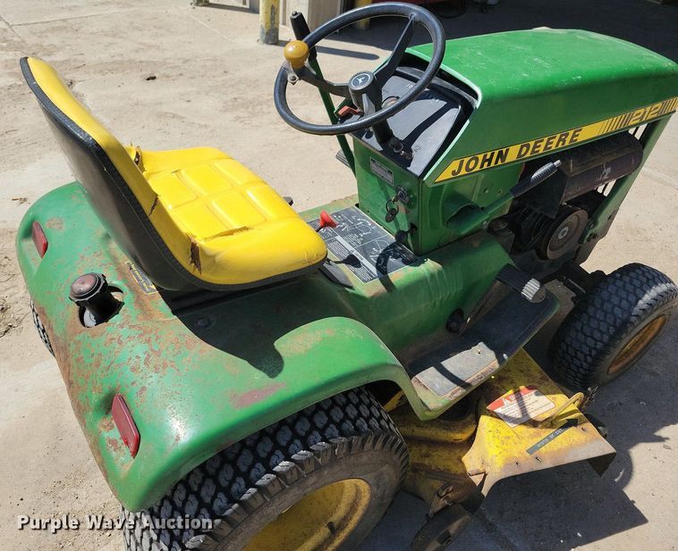image for item LD9011 John Deere 212 lawn mower