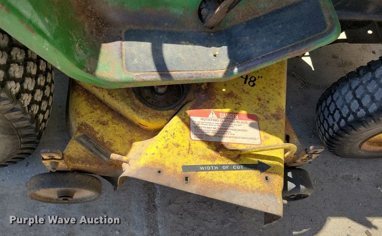 image for item LD9011 John Deere 212 lawn mower