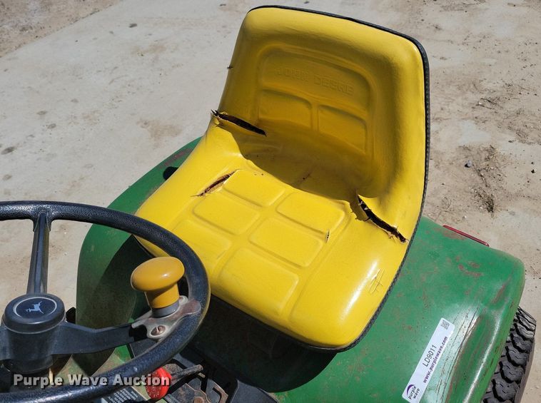 image for item LD9011 John Deere 212 lawn mower