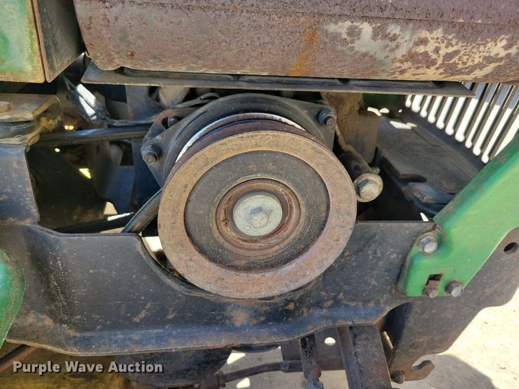 image for item LD9011 John Deere 212 lawn mower