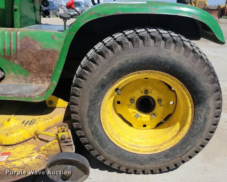 image for item LD9011 John Deere 212 lawn mower