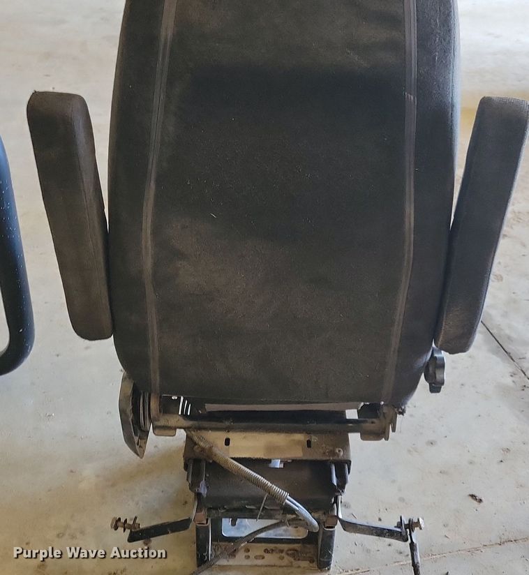 image for item LD9012 Truck and trailer parts