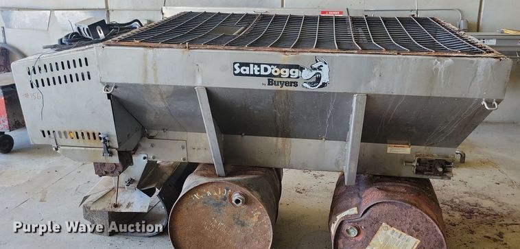 image for item LD9013 Salt Dogg spreader