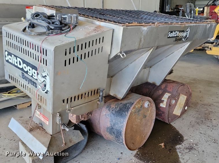 image for item LD9013 Salt Dogg spreader