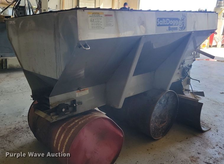 image for item LD9013 Salt Dogg spreader