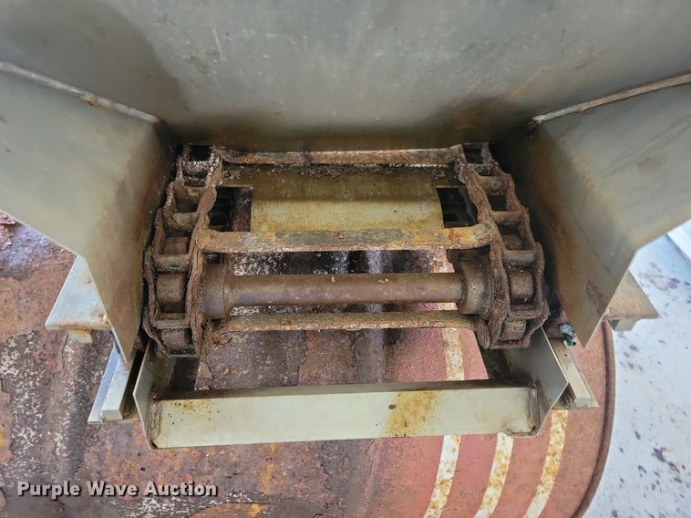 image for item LD9013 Salt Dogg spreader