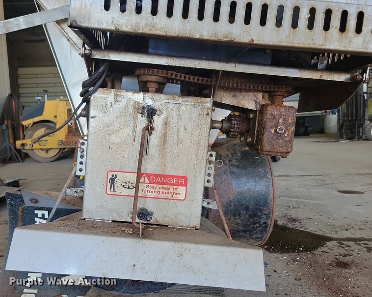 image for item LD9013 Salt Dogg spreader