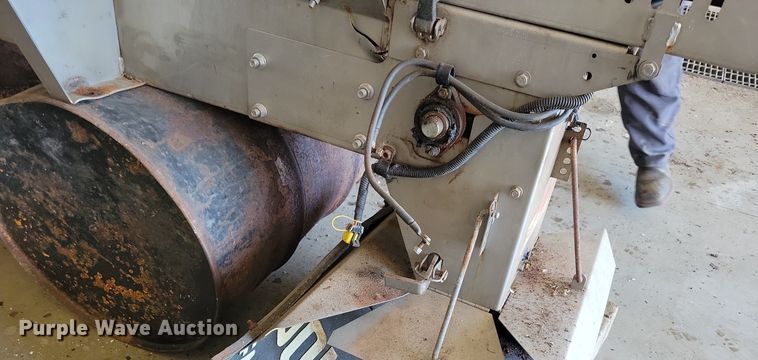 image for item LD9013 Salt Dogg spreader