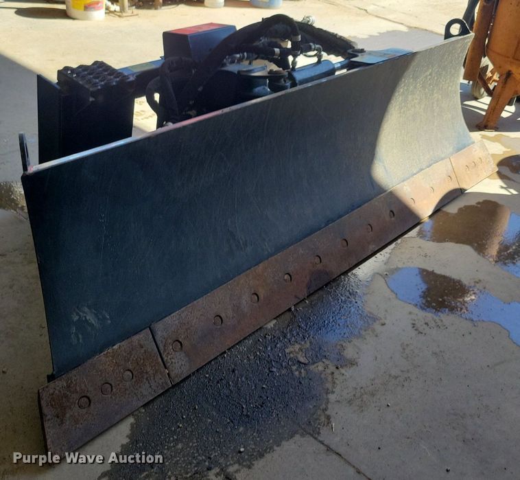 image for item LD9015 2011 Caterpillar  92