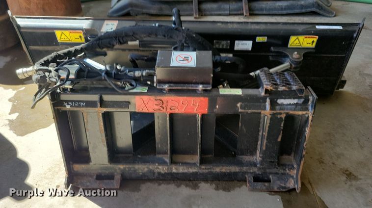 image for item LD9015 2011 Caterpillar  92